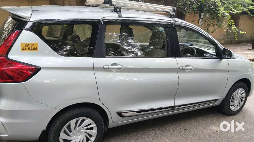 Maruti Suzuki Ertiga Vxi 2025