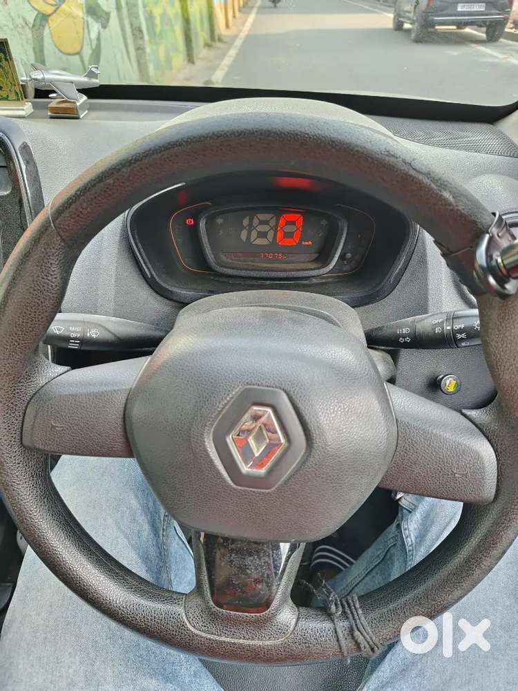 Renault Kwid 24kmpl Mileage 2nd Top Model
