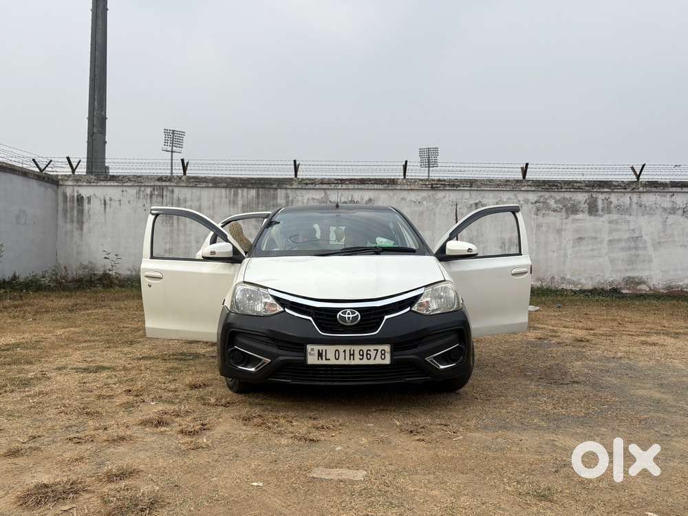 Toyota Etios Liva Petrol 2015