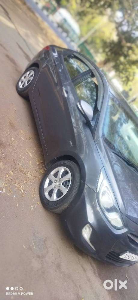 Hyundai Verna 1.5 Sx Ivt, 2011, Petrol