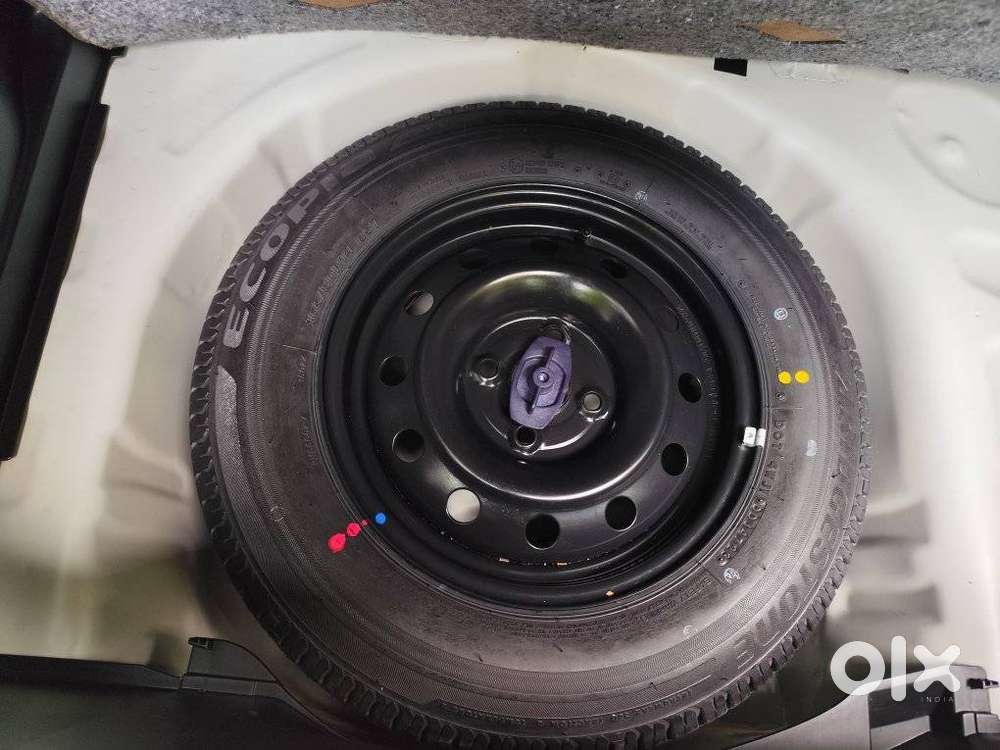 Maruti Suzuki Swift Vxi Ags, 2024, Petrol