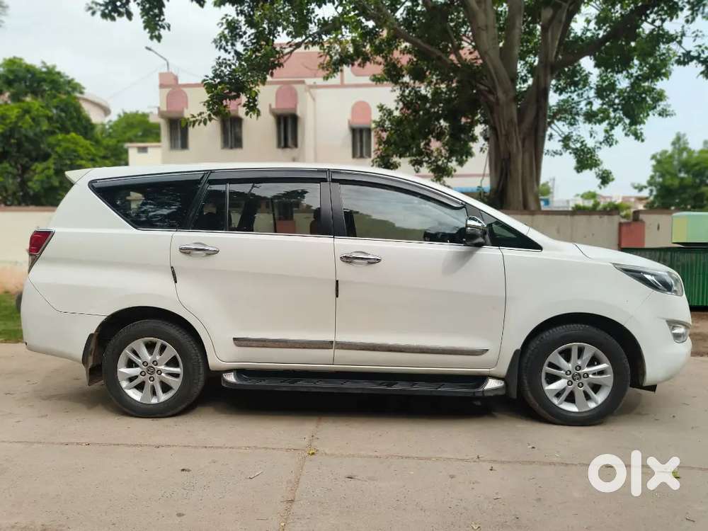 Toyota Innova Crysta 2017