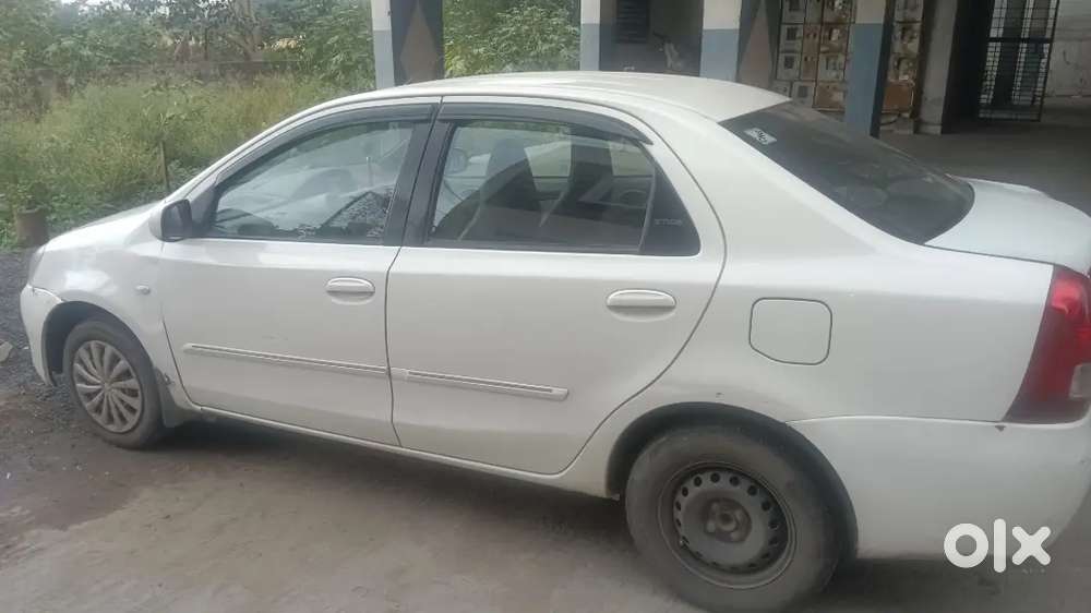 Toyota Etios G Petrol + Cng