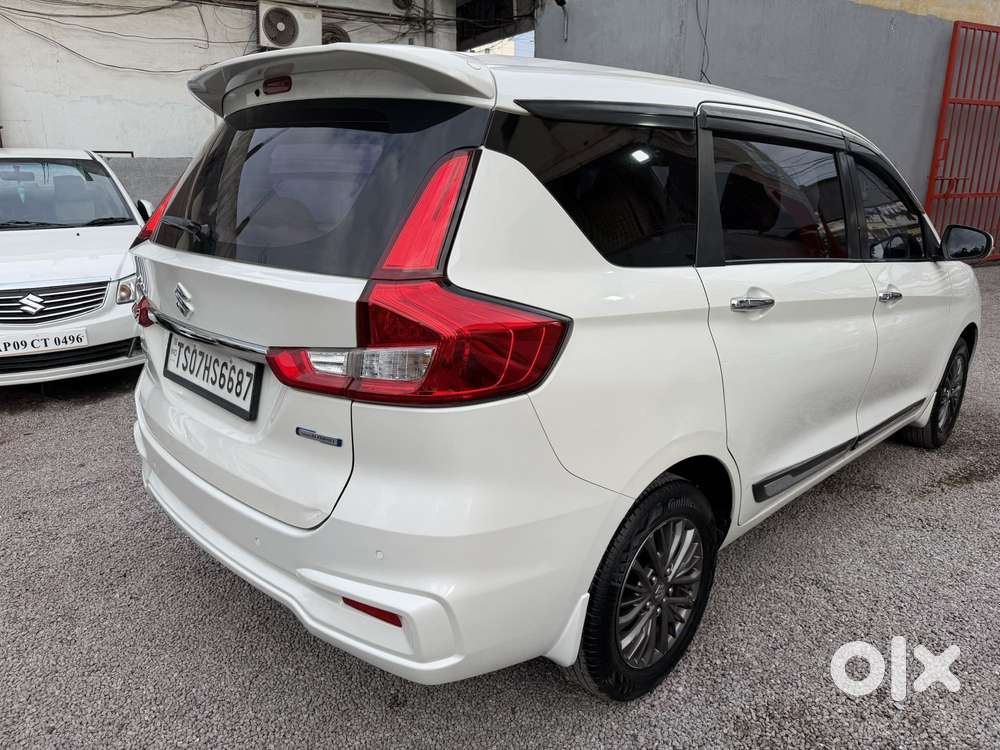 Maruti Suzuki Ertiga Zxi Plus Shvs, 2022, Petrol