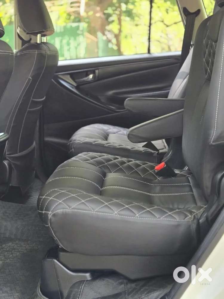 Toyota Innova Crysta [2020-ongoing] 2.7 Gx At 7 Str, 2022, Petrol