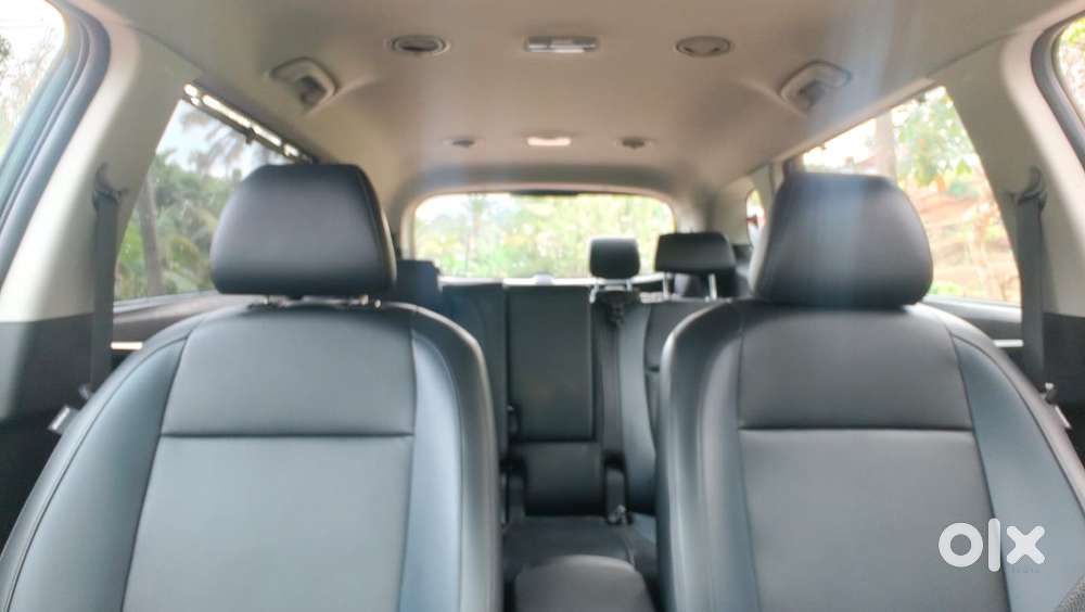 Kia Carens G 1.5 6mt Premium (o) 7-seater, 2025, Petrol