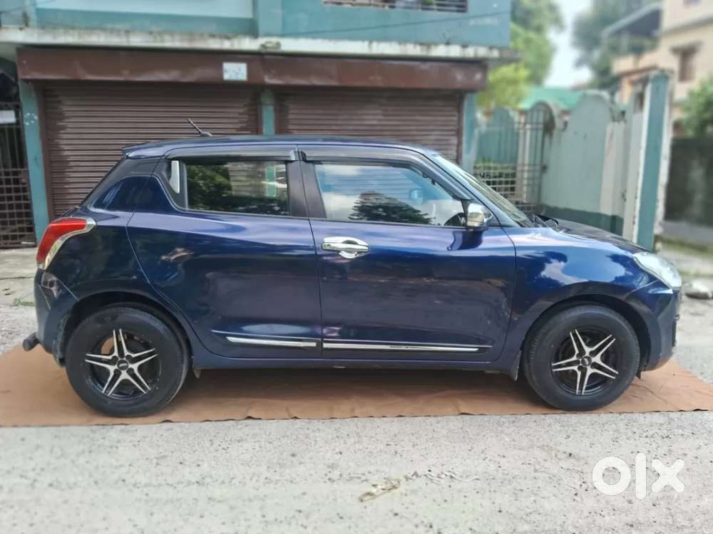 Maruti Suzuki Swift Vxi 1.2 Abs Bs-iv, 2018, Petrol