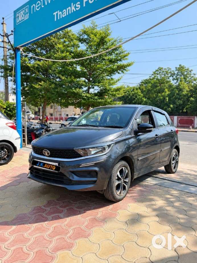 Tata Tiago 1.2 Revotron Xt (o), 2023, Petrol