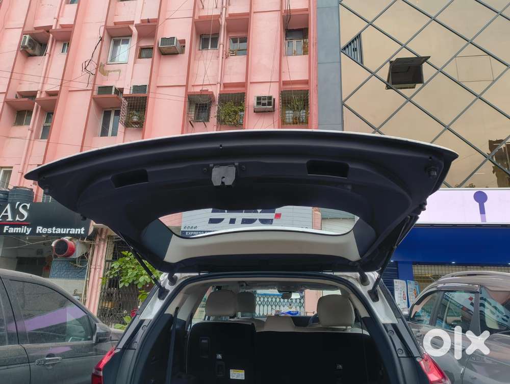 Mahindra Xuv700 2.0 Ax 7 Petrol At Luxury Pack Str, 2025, Petrol