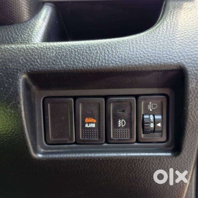 Maruti Suzuki Swift Vxi, 2016, Petrol