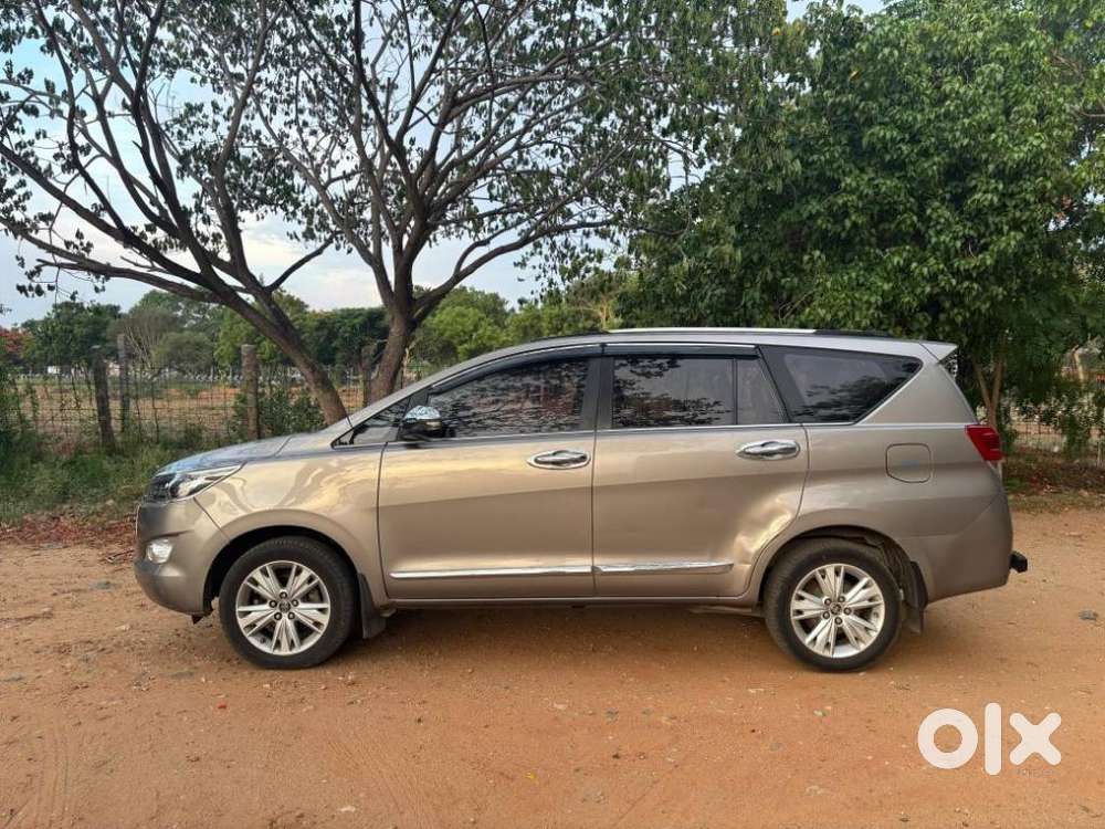 Toyota Innova Crysta 2.8z Automatic, 2017, Diesel