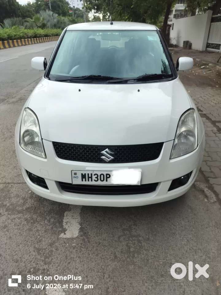 Maruti Suzuki Swift Vxi Bsiv, 2010, Petrol