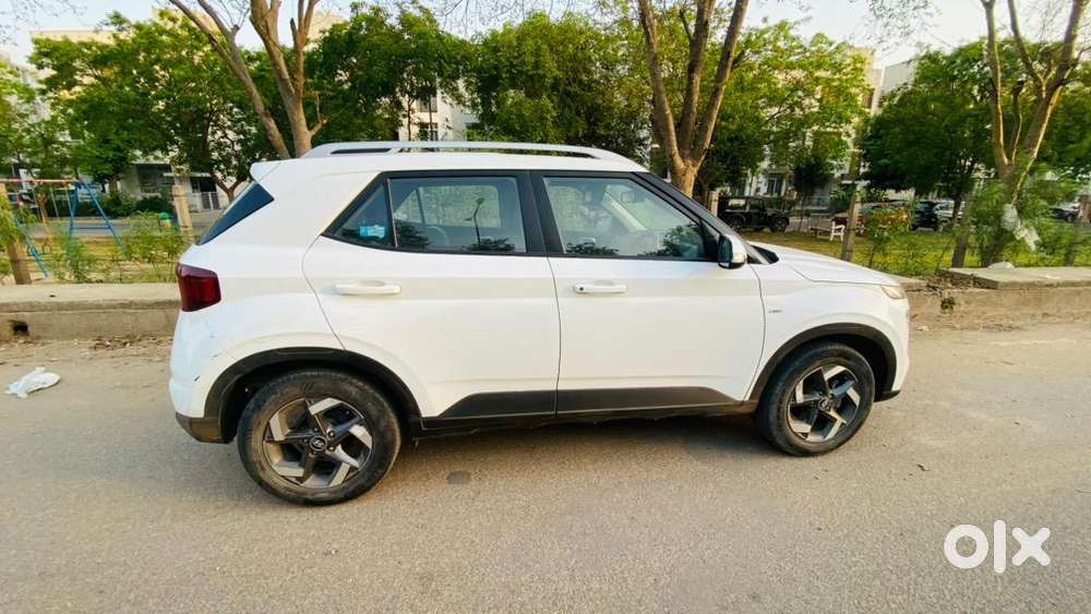 Excellent Condition, No Noise, Sunroof Model,perfect Interior/exterior