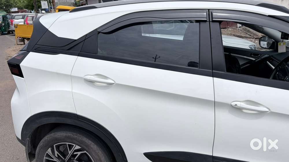 Tata Nexon Pure 2025