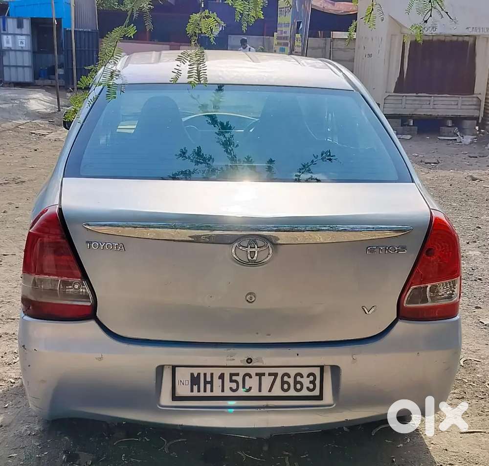 Toyota Etios V