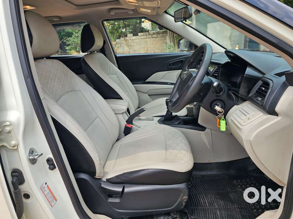 Mahindra Xuv300 W6 Diesel, 2023, Diesel