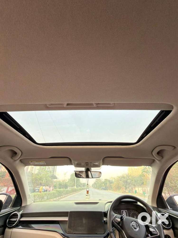 Skoda Slavia Style Matte 1.0 Tsi At, 2025, Petrol