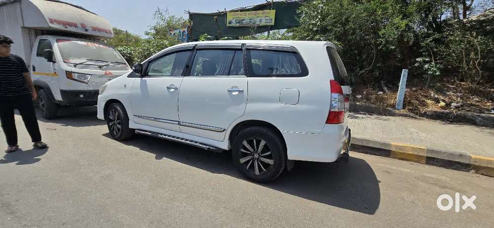 Toyota Innova 2009 Diesel Well Maintained