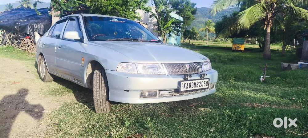 Mitsubishi Lancer Le Modal Petrol Vehicle