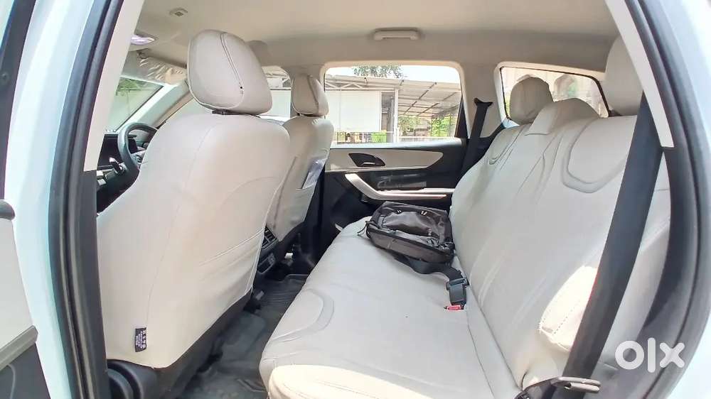Mahindra Xuv700 2022 Petrol Well Maintained