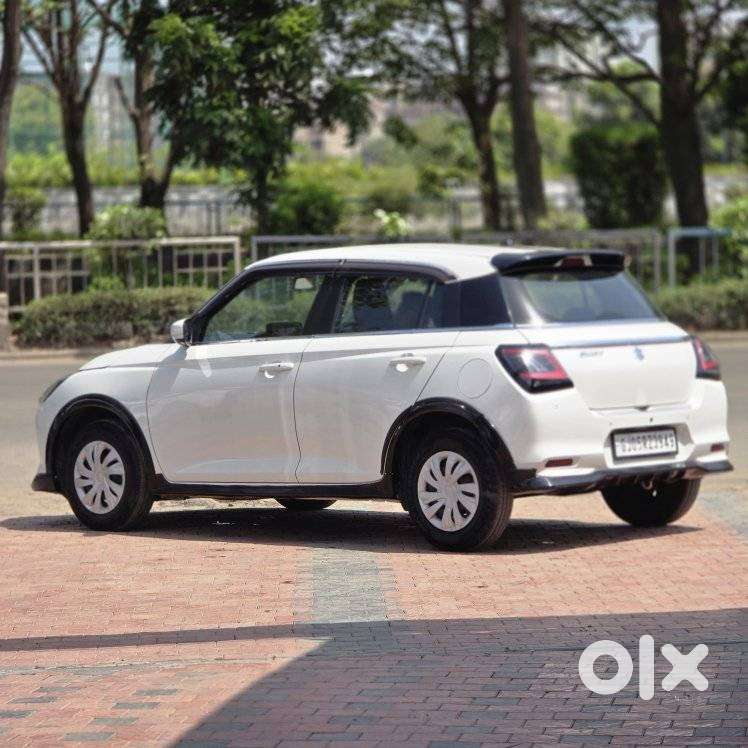 Maruti Suzuki Swift Vxi Optional, 2024, Petrol