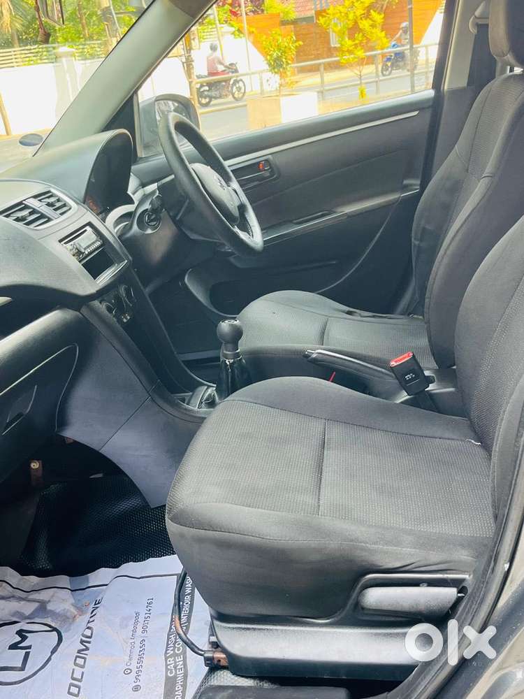 Maruti Suzuki Swift Lxi Optional-o, 2015, Petrol