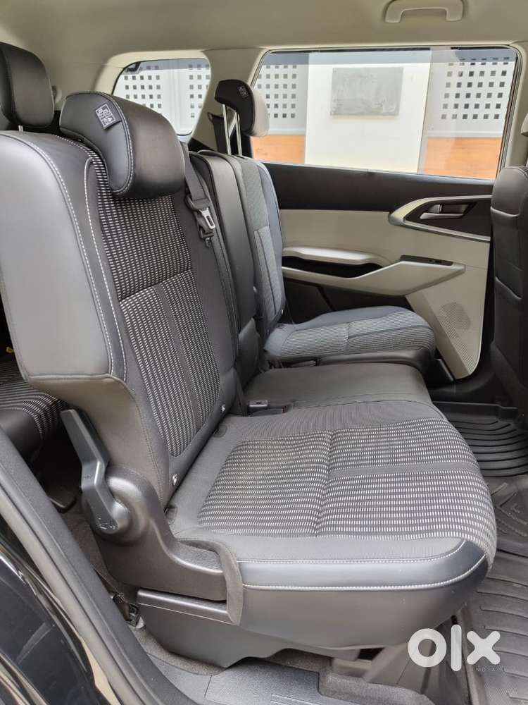 Kia Carens 1.4 Prestige Plus Turbo Dct 7 Str, 2023, Petrol