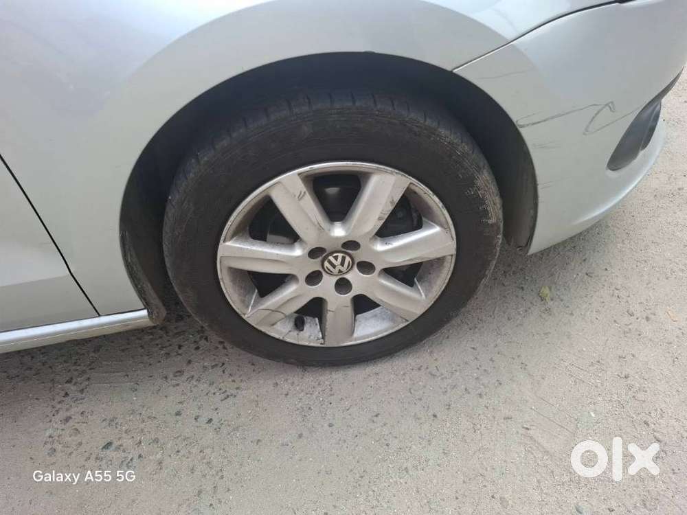 Volkswagen Vento 2013-2015 1.6 Highline, 2011, Petrol