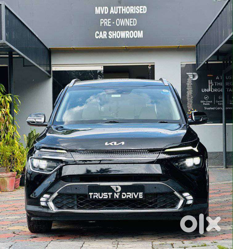 Kia Carens 1.4 Luxury Plus Dct 7 Str, 2022, Petrol