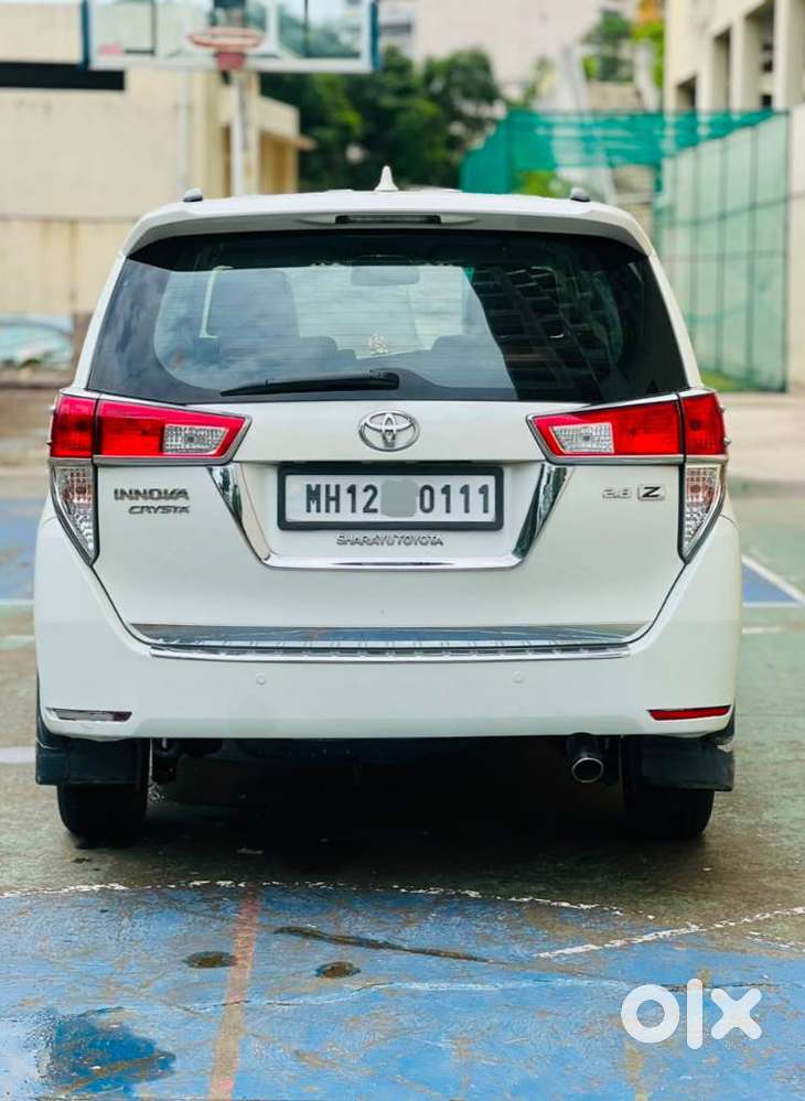 Toyota Innova Crysta 2.8 Zx At 7 Seater, 2017, Diesel