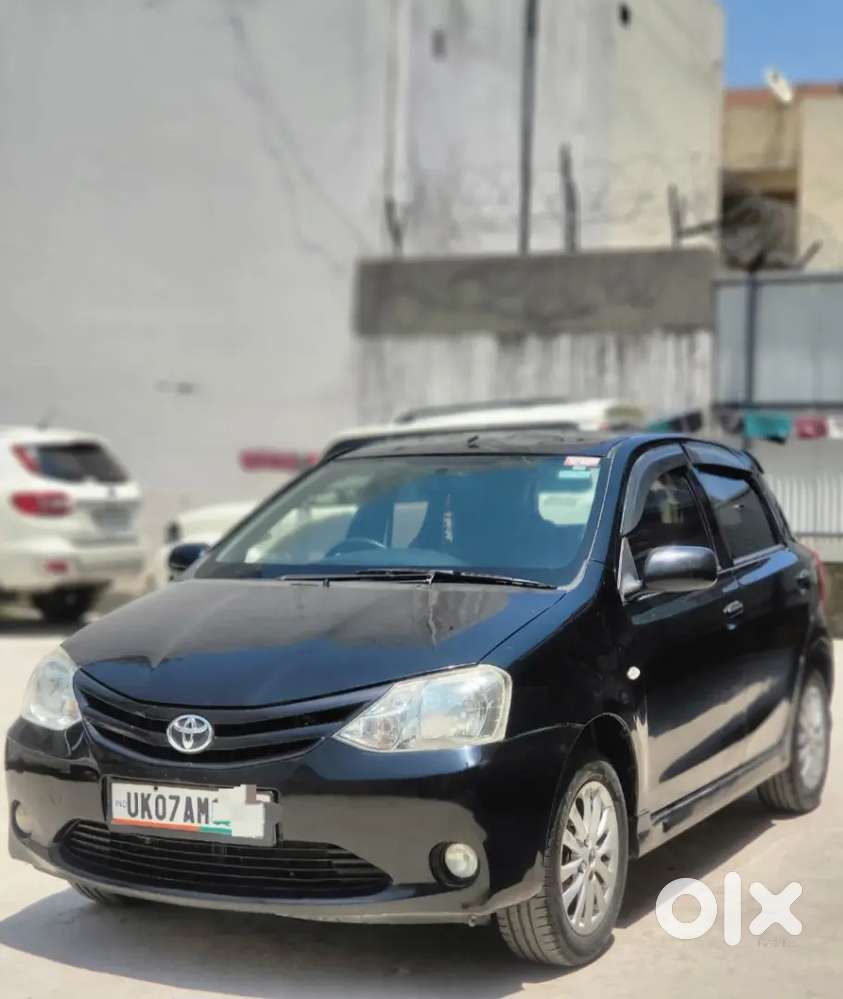 Toyota Etios Liva 2011 Petrol Well Maintained