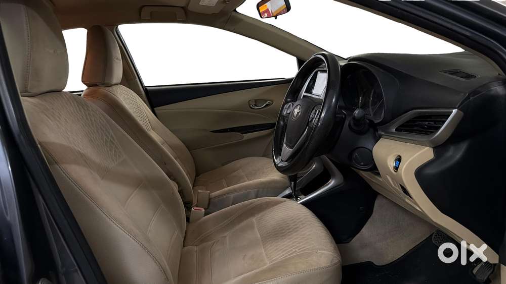 Toyota Yaris G Cvt, 2018, Petrol