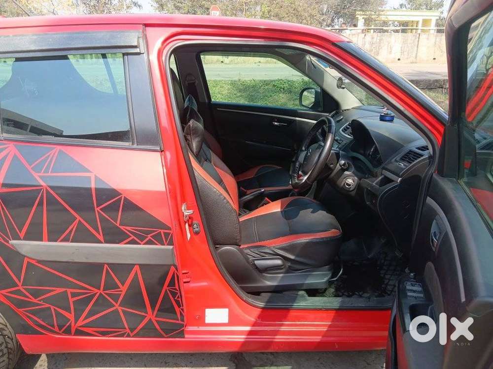 Maruti Suzuki Swift Vxi + Manual, 2017, Petrol