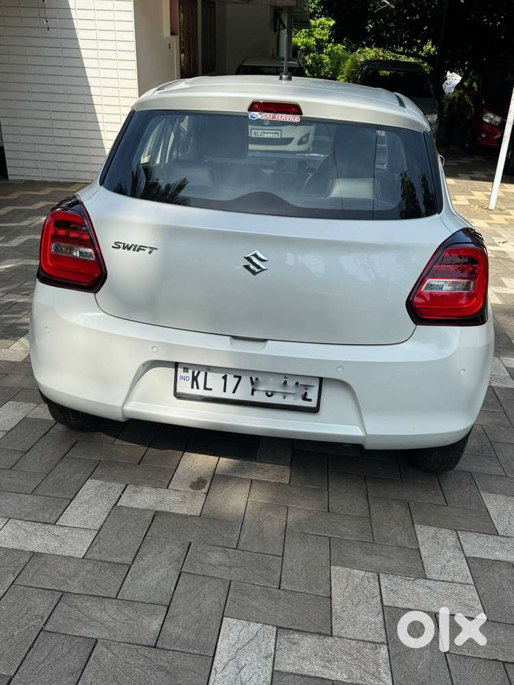 Maruti Suzuki Swift 1.2 Vxi (o), 2024, Petrol