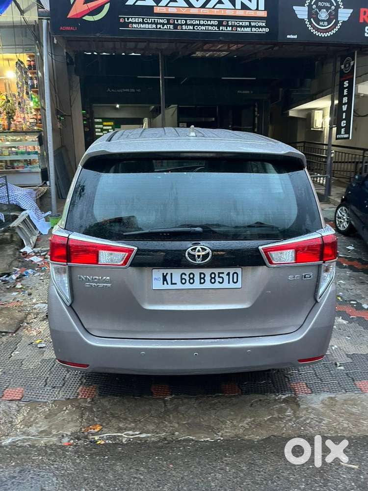 Toyota Innova Crysta Diesel 2.8 G 2016
