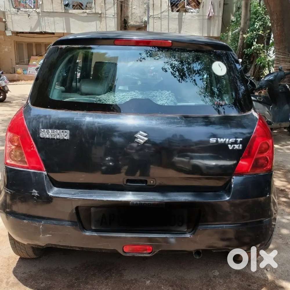 Maruti Suzuki Swift 2010 Petrol Vxi