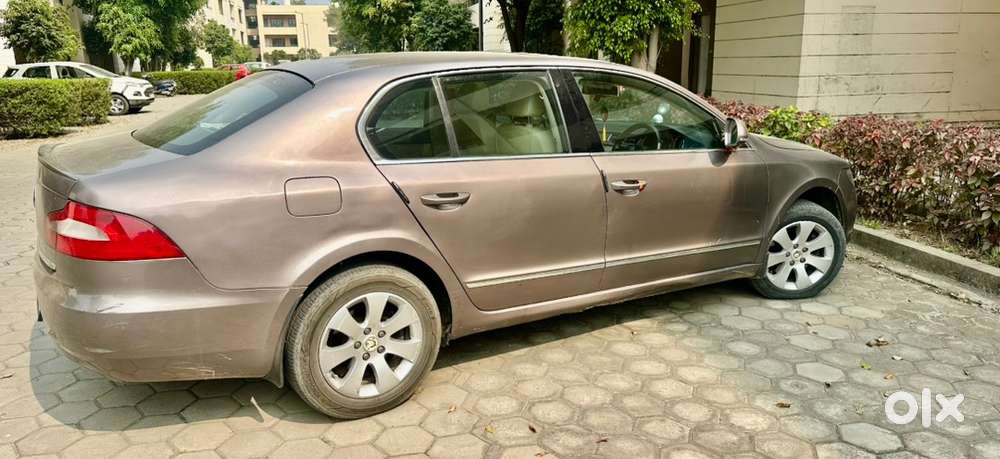 Skoda Superb 2011 Petrol Good Condition
