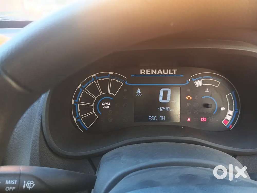 “2025 Kwid Rxt Cng  4500 Km  Single Owner  Like New”