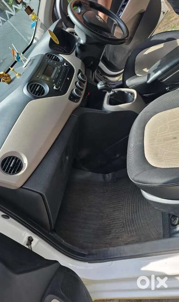 Hyundai Grand I10 Sportz Well Maintained And In Excellent Condition.