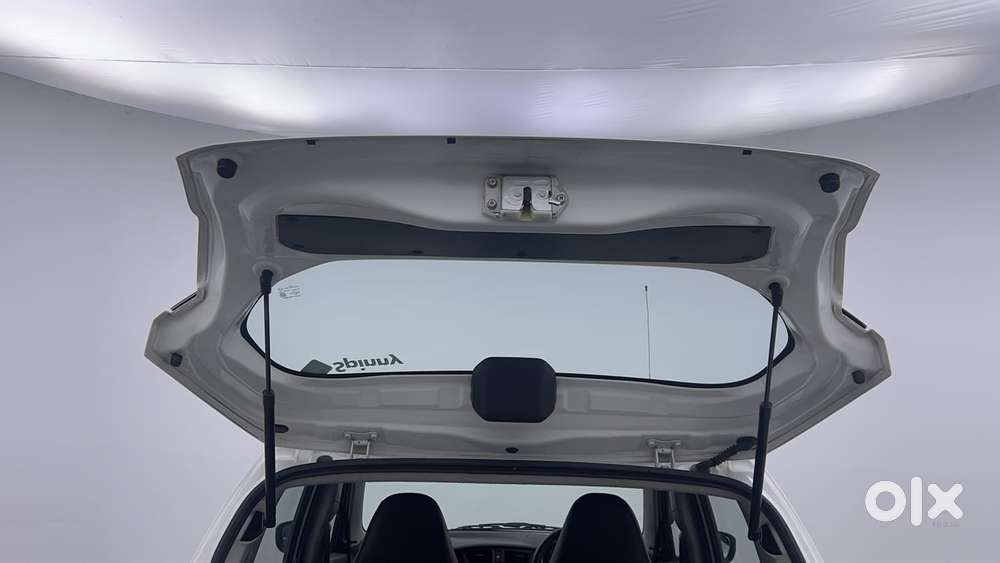 Maruti Suzuki Alto K10 1.0 Vxi Amt, 2016, Petrol