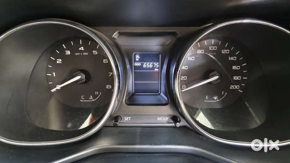 Tata Nexon Petrol (cng Kit Added) Xza Automatic 2018 Model