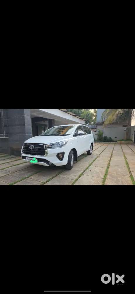 Toyota Innova Crysta 2016