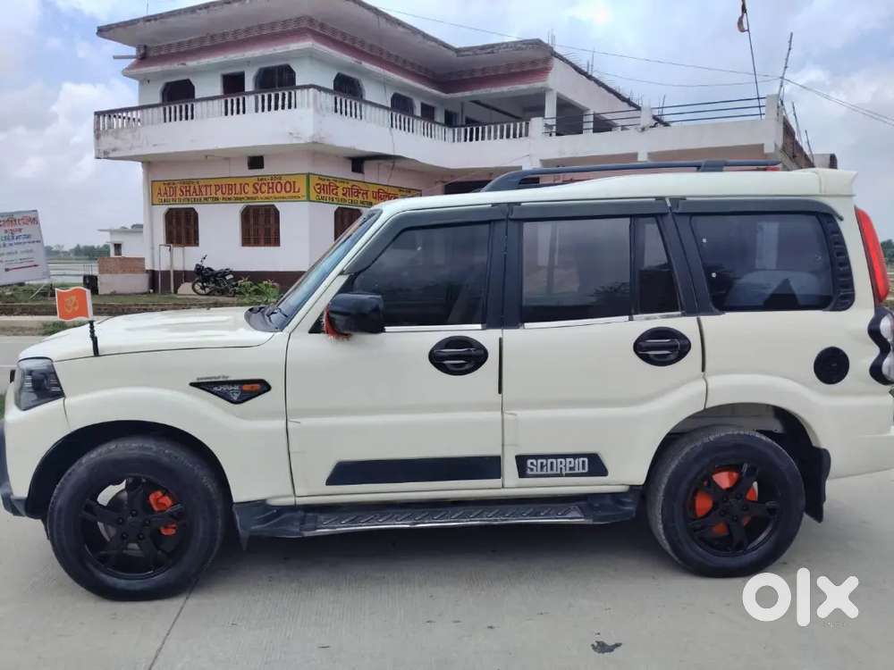 Mahindra Scorpio 2015 2.2 S10