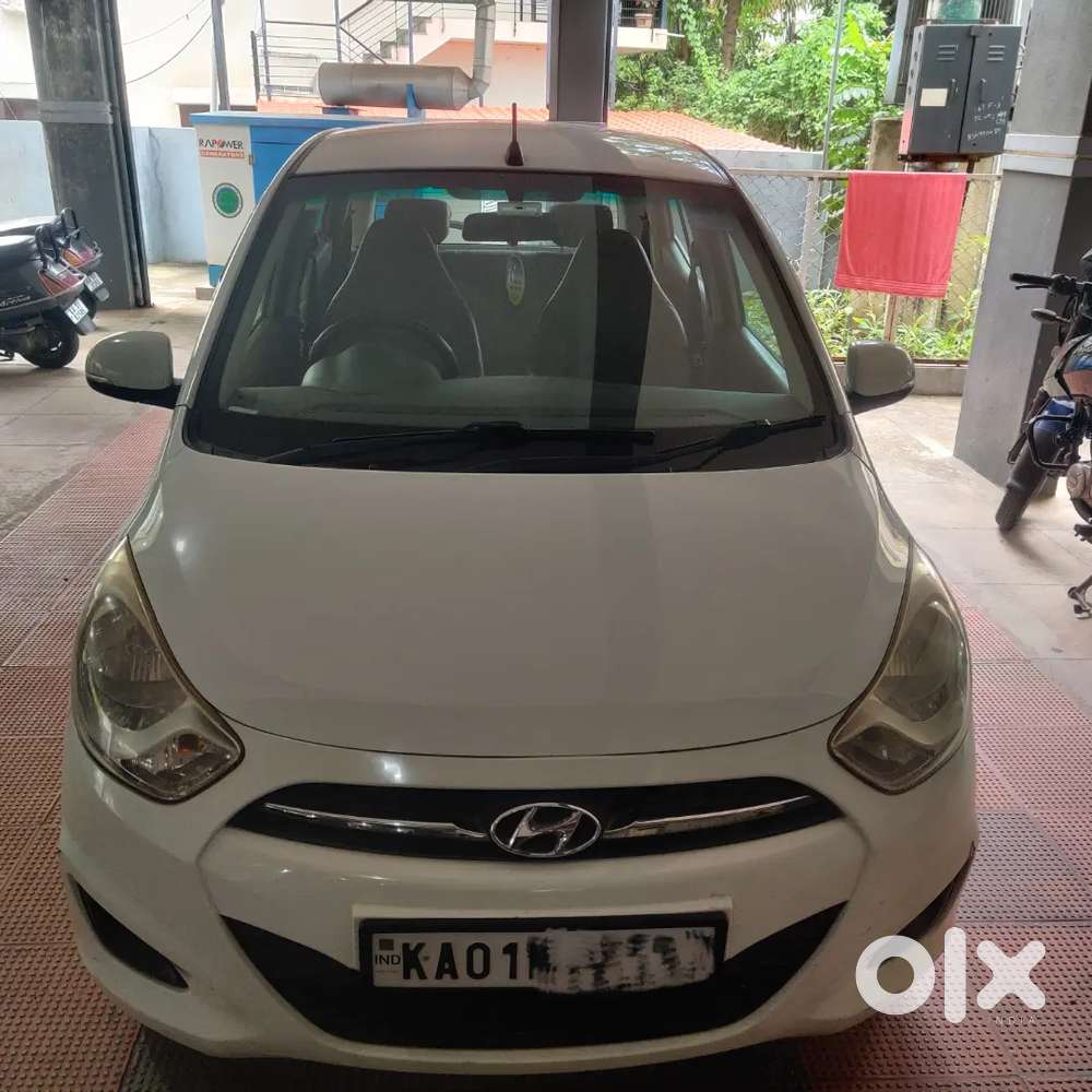 Hyundai I10 Sportz 2012 Petrol Automatic
