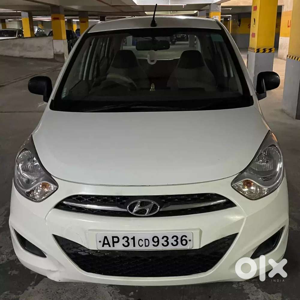 Excellent Hyundai. I 10, Era 2013 Model Only 16000 Kms., Run 1st Owner