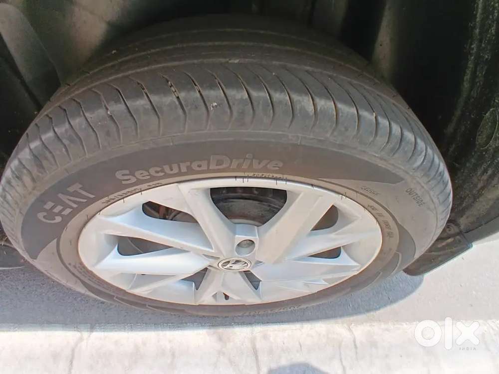 Skoda Kushaq 2024 Petrol 25000 Km Driven