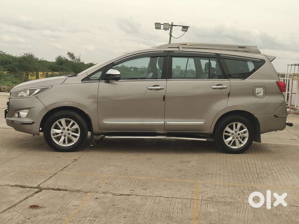 Toyota Innova Crysta Diesel 2017