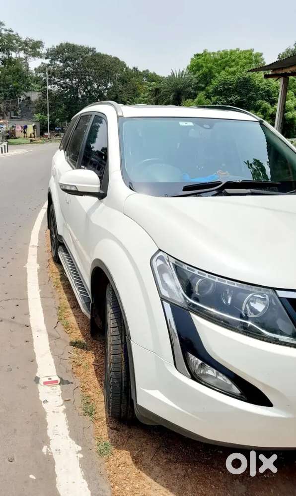 Mahindra Xuv500 2.2 W11 At 2018