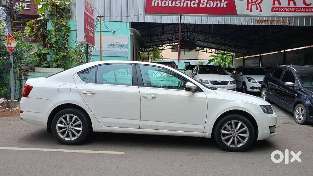Skoda Octavia 1.9 Elegance Tdi, 2015, Diesel
