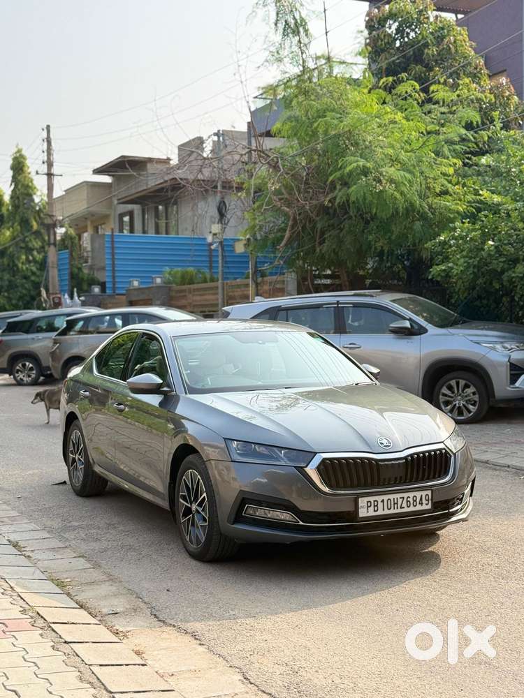Skoda Octavia 2.0 L K Tsi At, 2023, Petrol